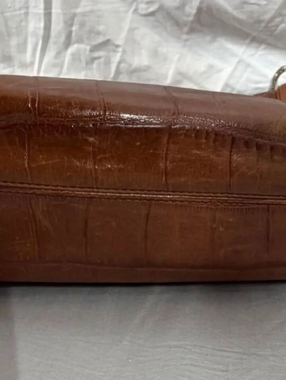 Brighton D366132 Brown Croc-Embossed Leather Hobo Shoulder Bag Heart Charms